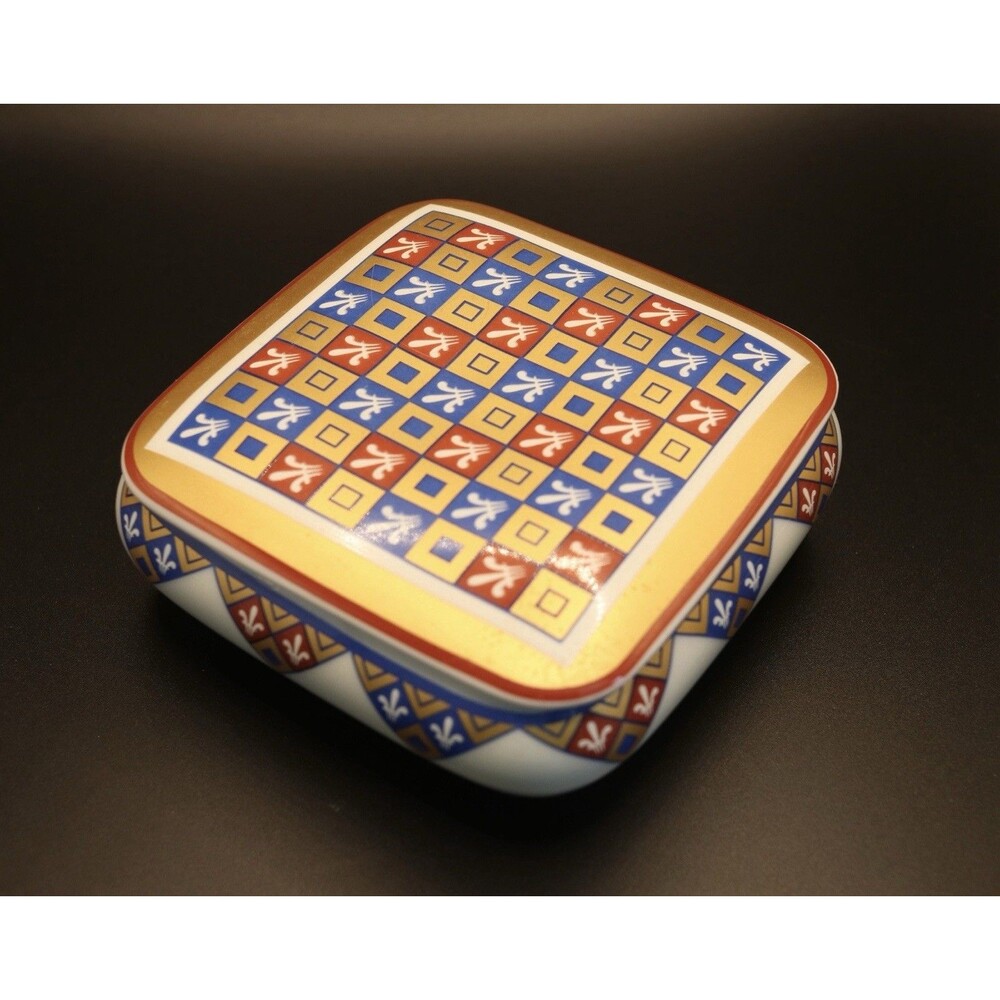 Vtg Classico Fleur-de-Lis Porcelain Trinket Box Villeroy & Boch Germany MINT 3.5